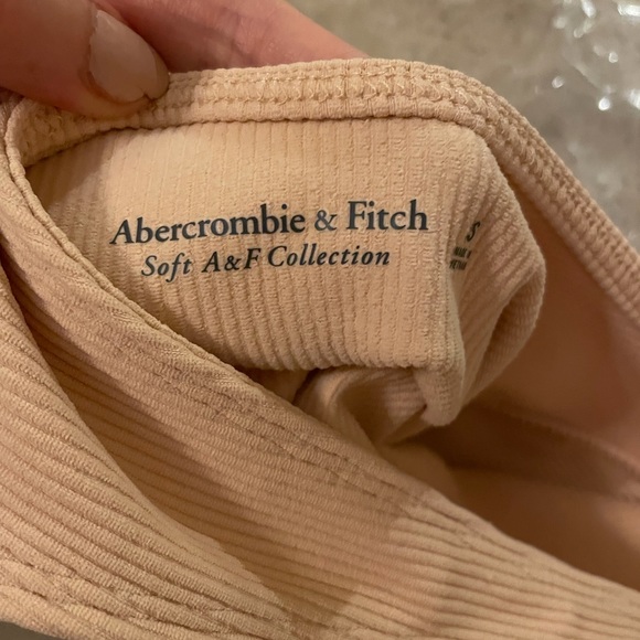 A&f ribbed scoop neck tank seamless size small - Picture 4 of 6